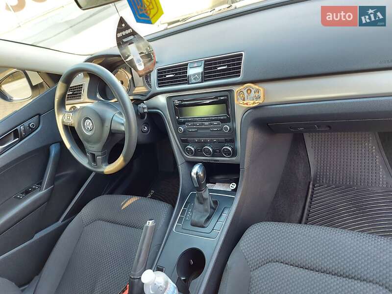 Volkswagen Passat 2011