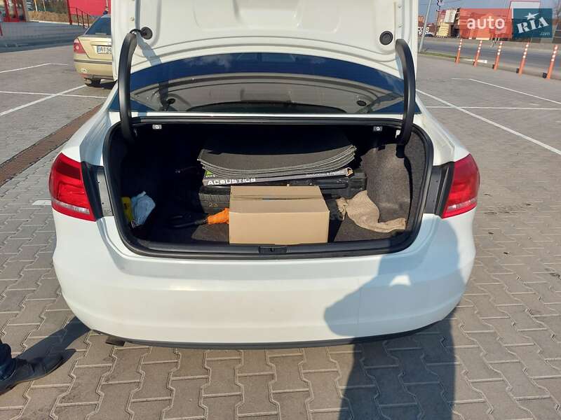 Volkswagen Passat 2011