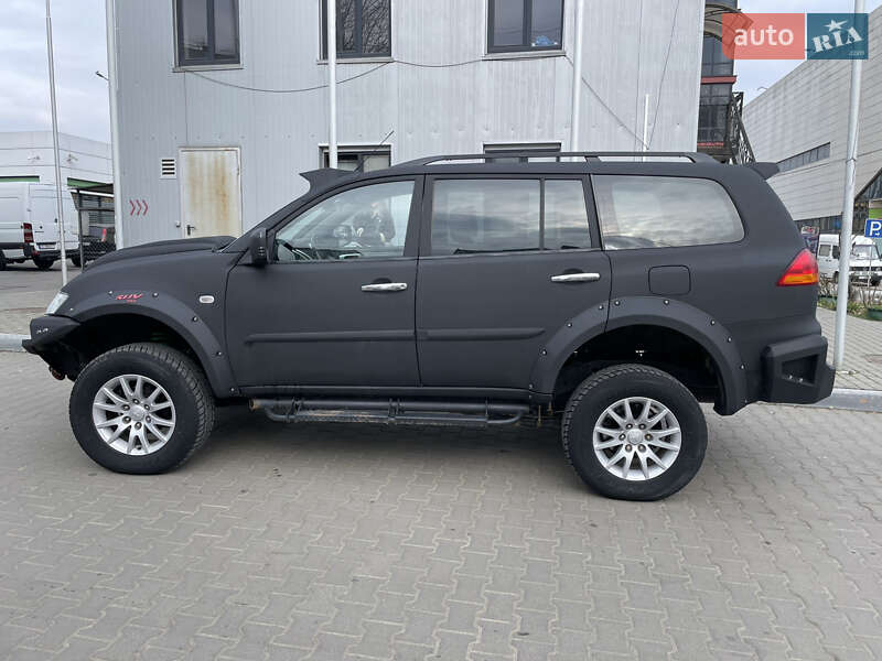 Mitsubishi Pajero Sport 2010