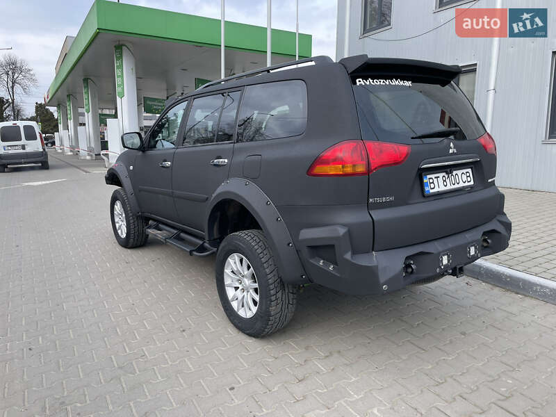 Mitsubishi Pajero Sport 2010