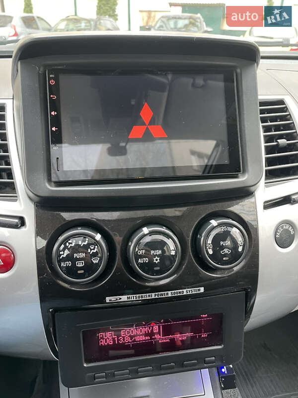 Mitsubishi Pajero Sport 2010