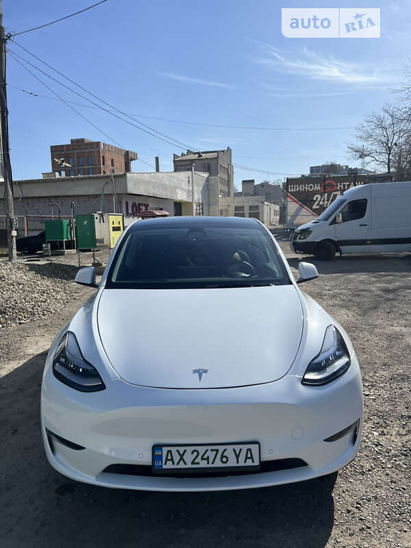 Tesla Model Y 2022