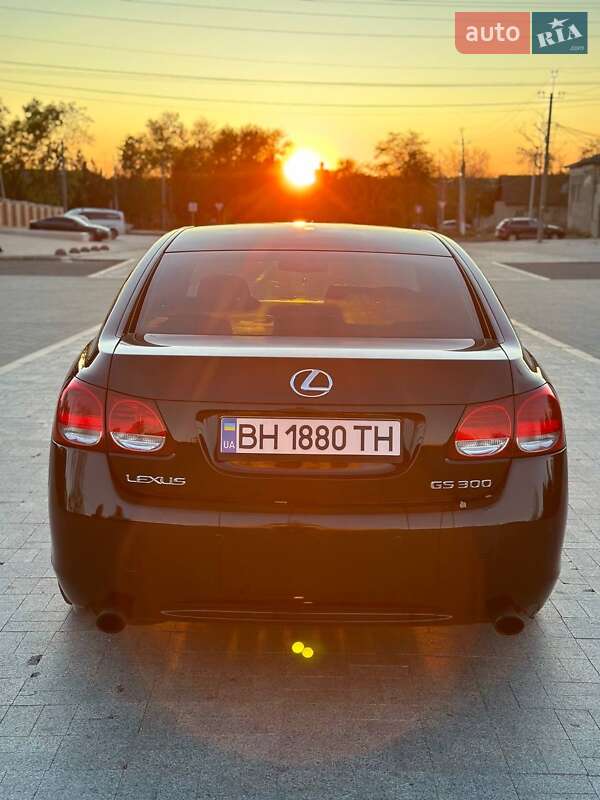 Lexus-4