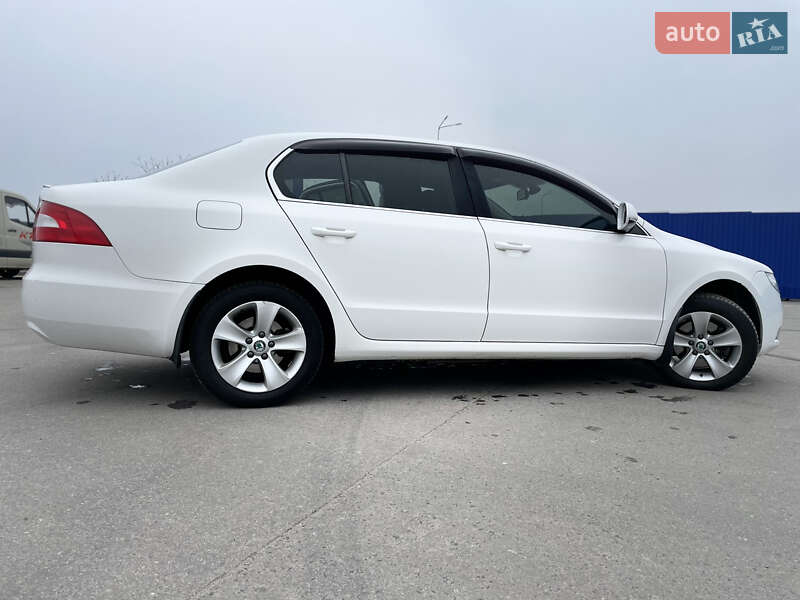 Skoda Superb 2013