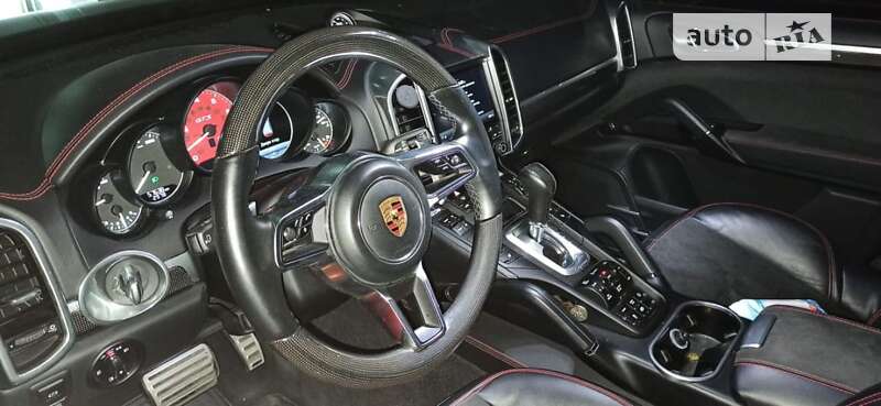 Porsche Cayenne 2016