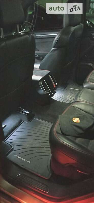 Porsche Cayenne 2016