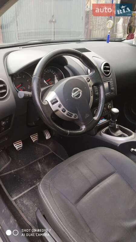 Nissan-13
