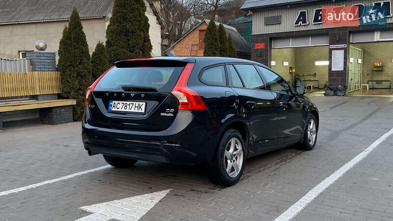 Volvo V60 2015