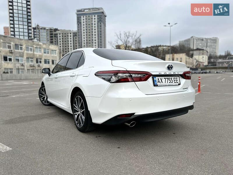 Toyota Camry 2022