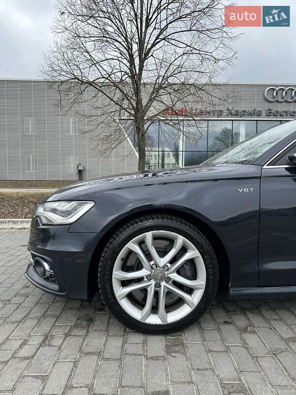 Audi-28