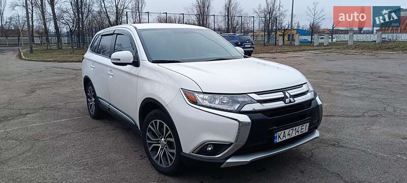 Mitsubishi Outlander 2017