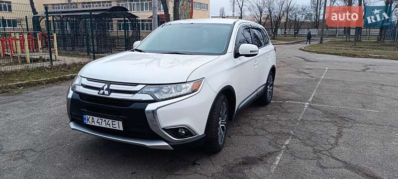 Mitsubishi Outlander 2017