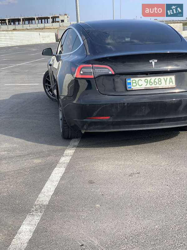 Tesla-9
