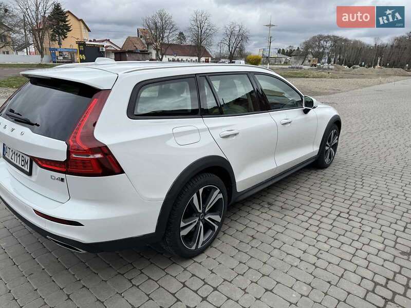 Volvo V60 2020