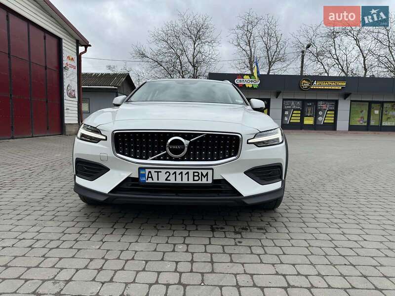 Volvo V60 2020