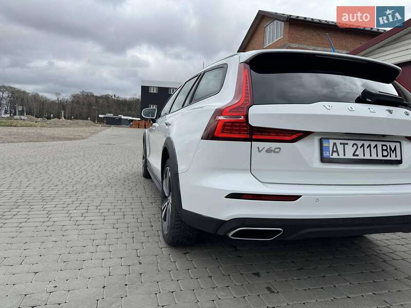 Volvo V60 2020