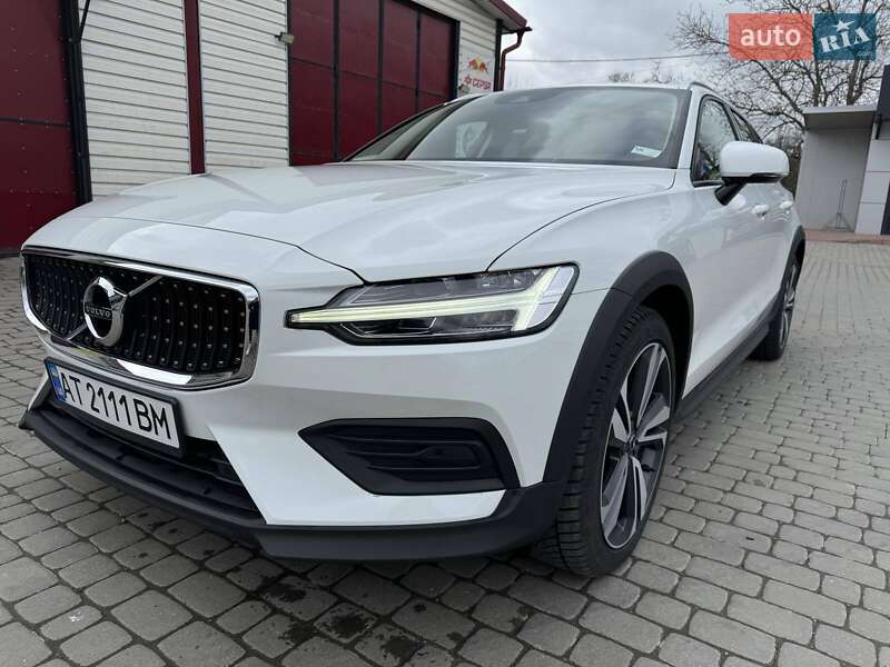 Volvo V60 2020
