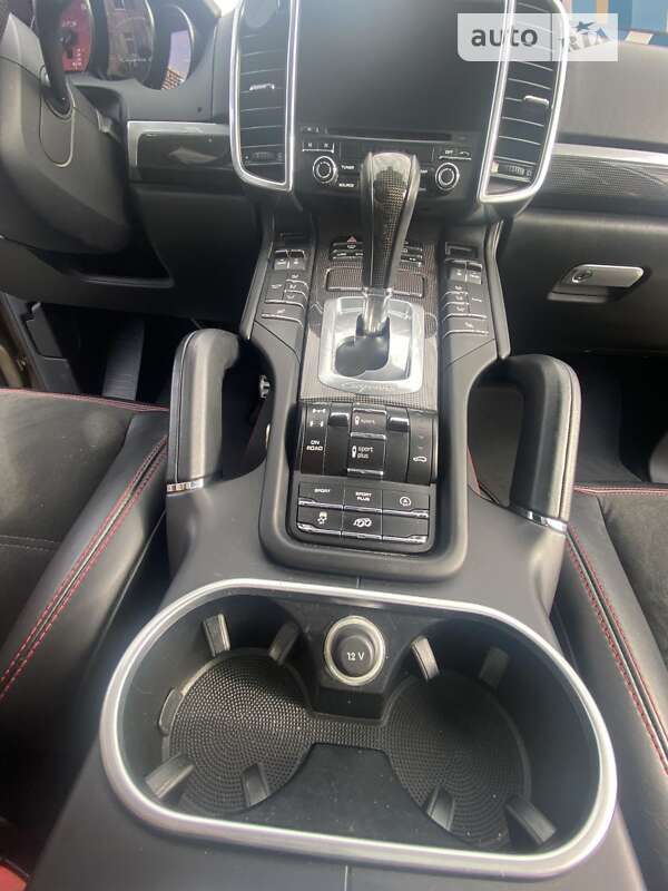 Porsche Cayenne 2016