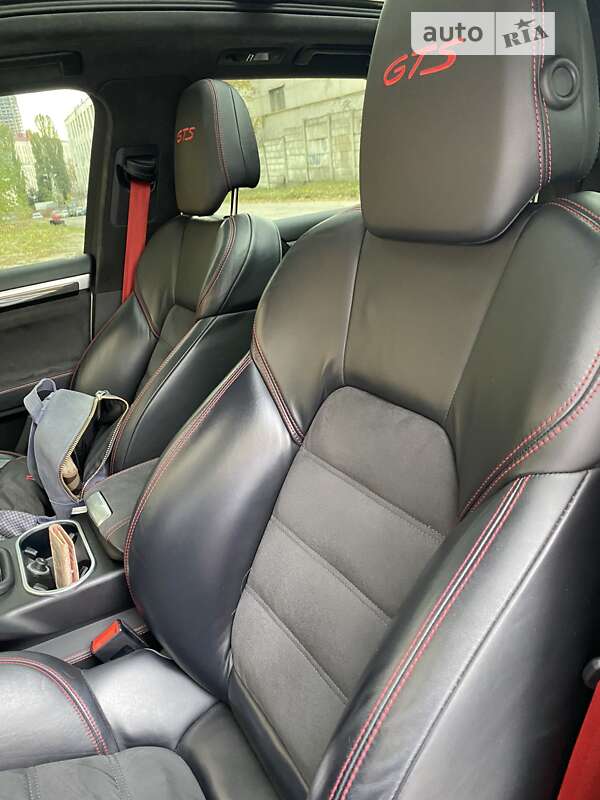 Porsche Cayenne 2016