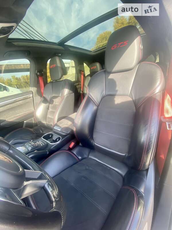 Porsche Cayenne 2016