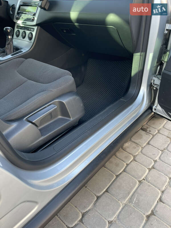 Volkswagen Passat 2009