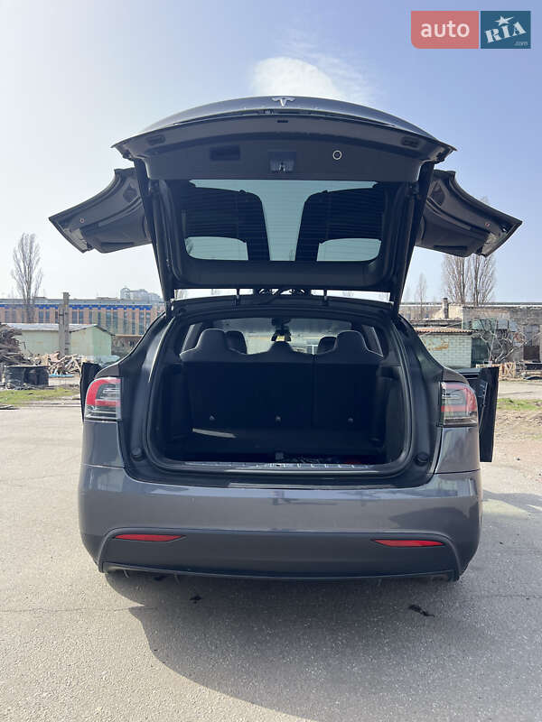 Tesla Model X 2018