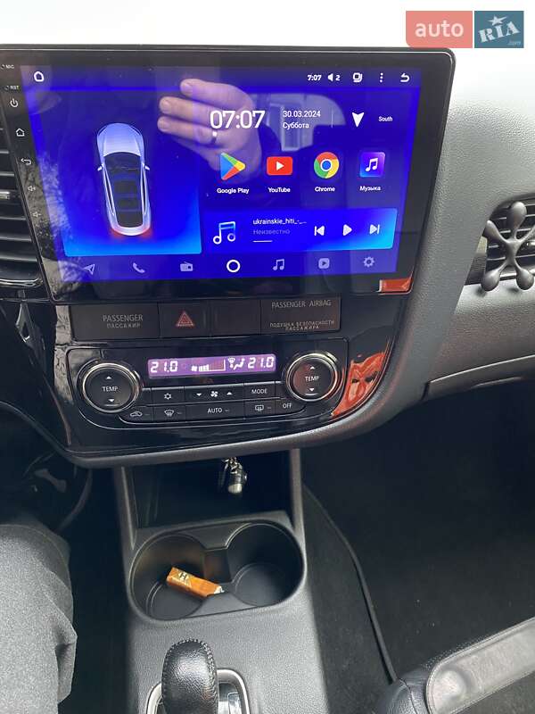 Mitsubishi Outlander 2016