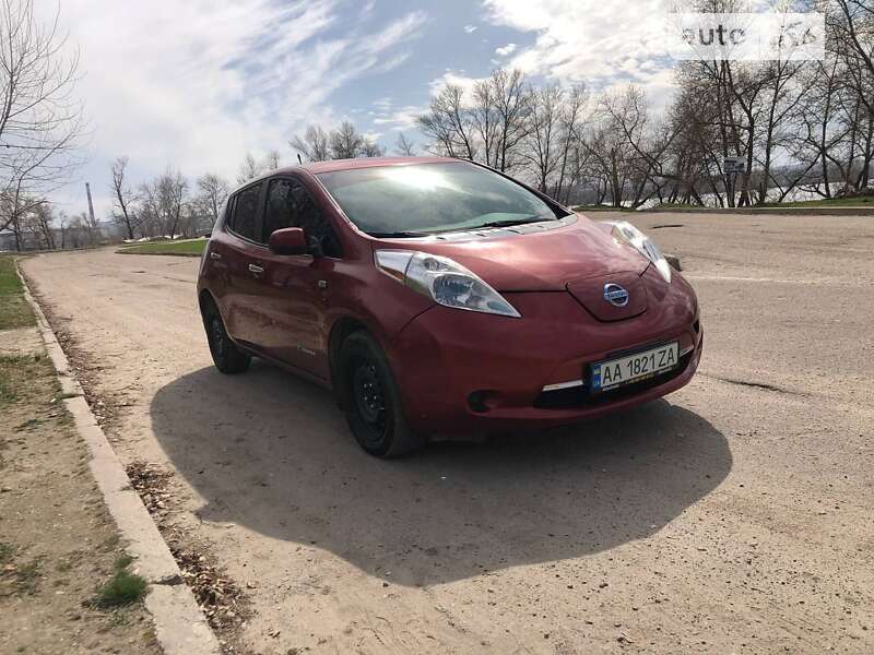 Nissan Leaf 2014