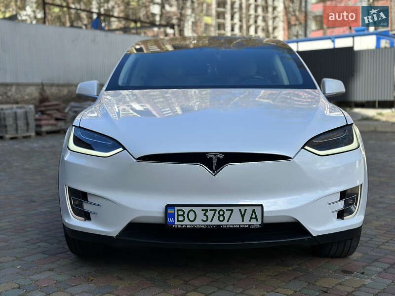 Tesla-37