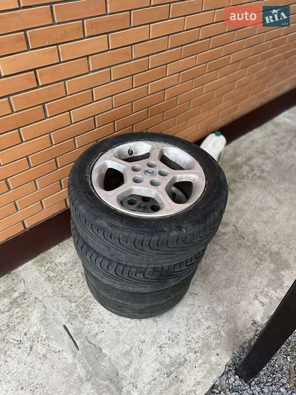 Nissan-28