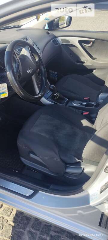 Hyundai-23