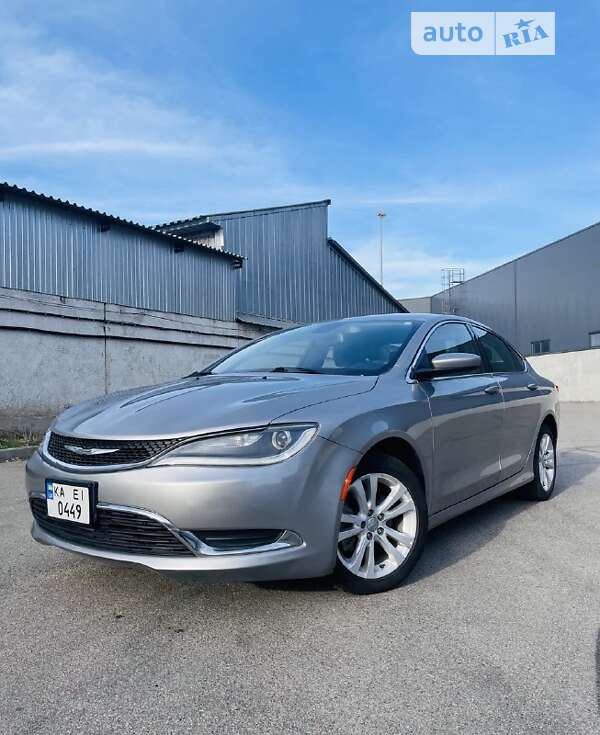 Chrysler 200 2015
