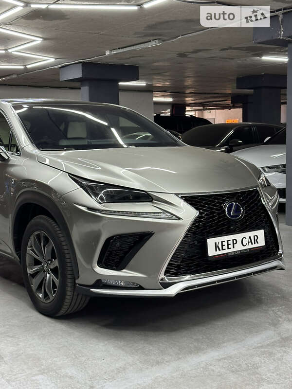 Lexus-29