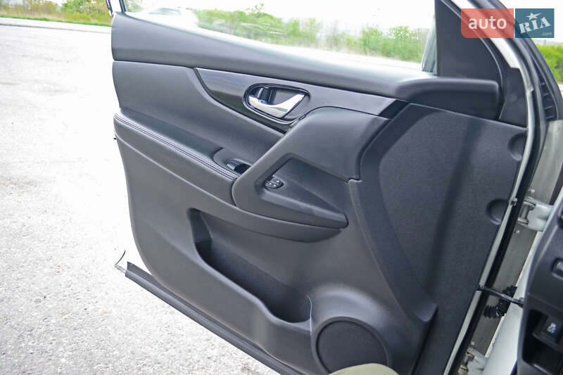 Nissan Rogue Sport 2017