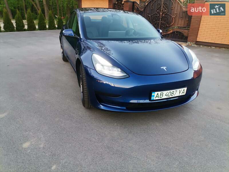 Tesla-10