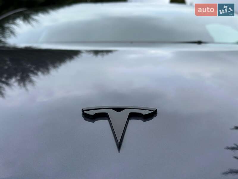Tesla-3
