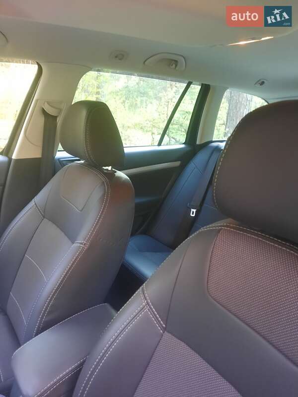 Skoda Octavia Scout 2011