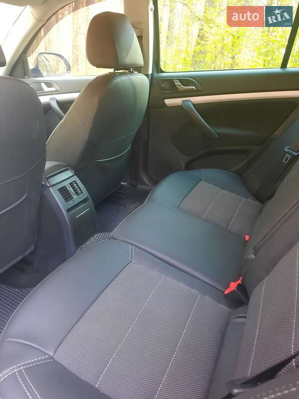 Skoda Octavia Scout 2011