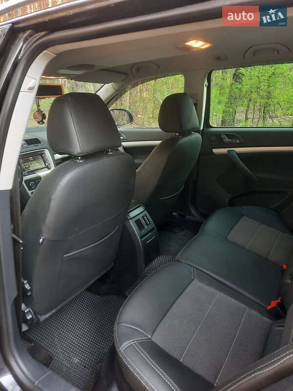 Skoda Octavia Scout 2011