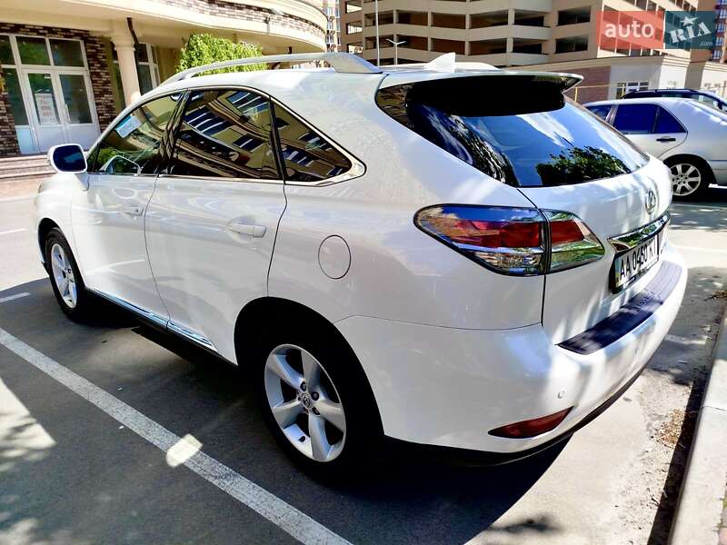 Lexus-30