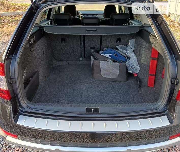 Skoda Octavia Scout 2016