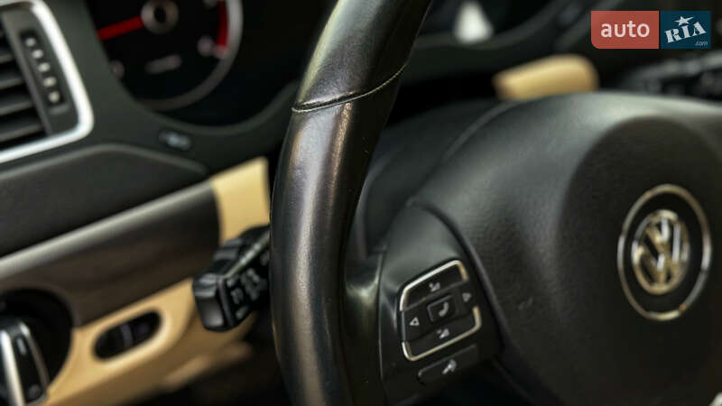 Volkswagen Jetta 2014