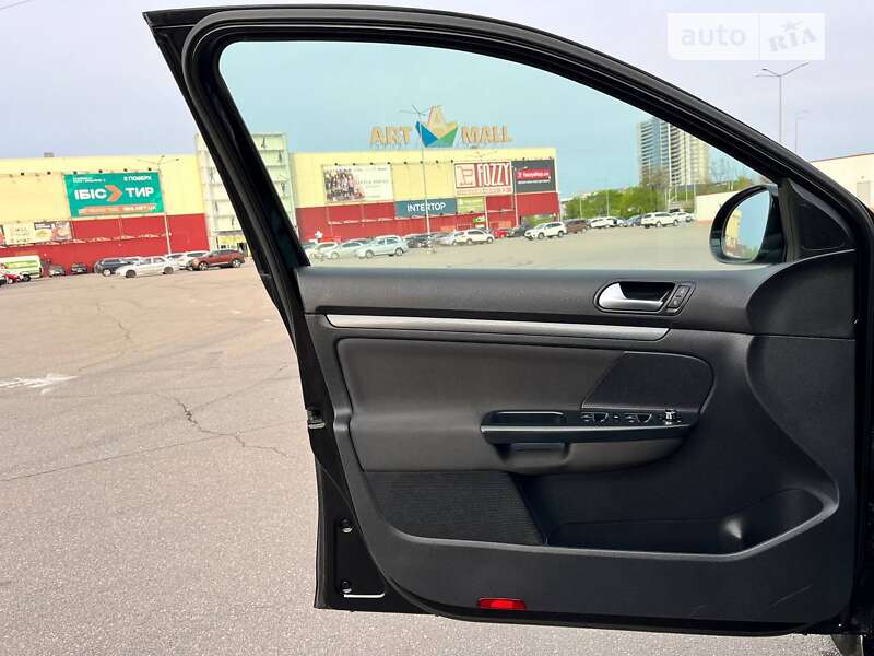 Volkswagen Golf 2011