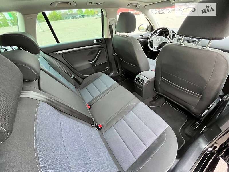 Volkswagen Golf 2011