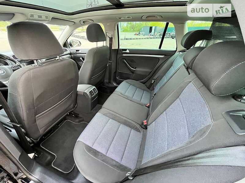 Volkswagen Golf 2011