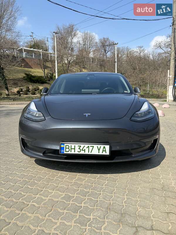 Tesla-8
