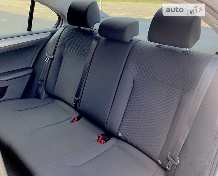 Volkswagen Jetta 2016