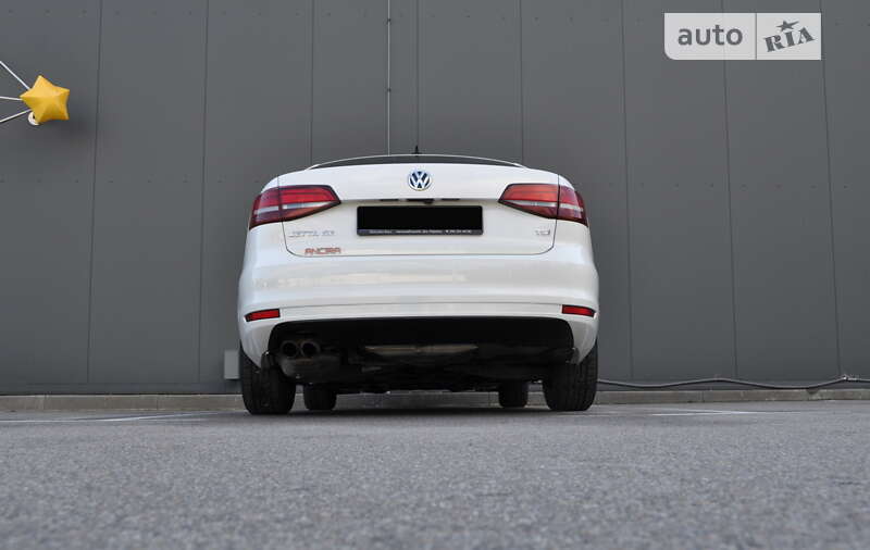 Volkswagen Jetta 2016