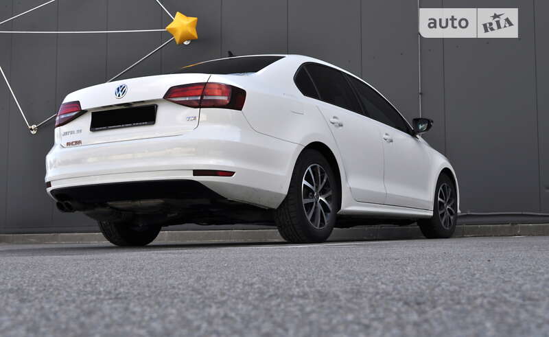 Volkswagen Jetta 2016