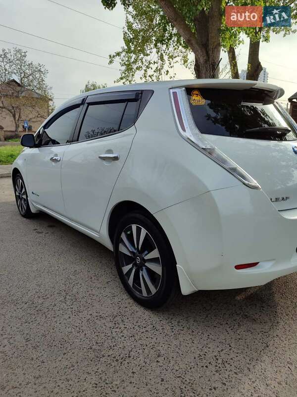 Nissan-19